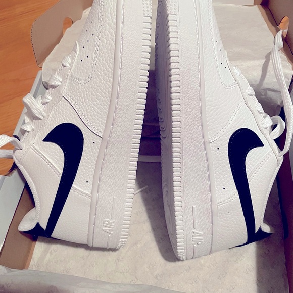 Size 5 youth - white/black Nike Air Force 1 sneakers - Picture 8 of 10